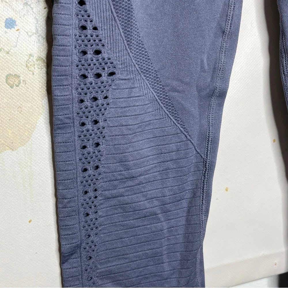 Gymshark Leggings Size XS High Waisted Energy Seamless Holes Cutouts Purple - Picture 4 of 9